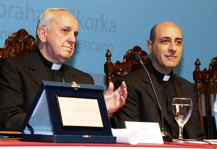 L'arcivescovo di Buenos Aires, Jorge Mario Bergoglio, e Víctor Manuel Fernández